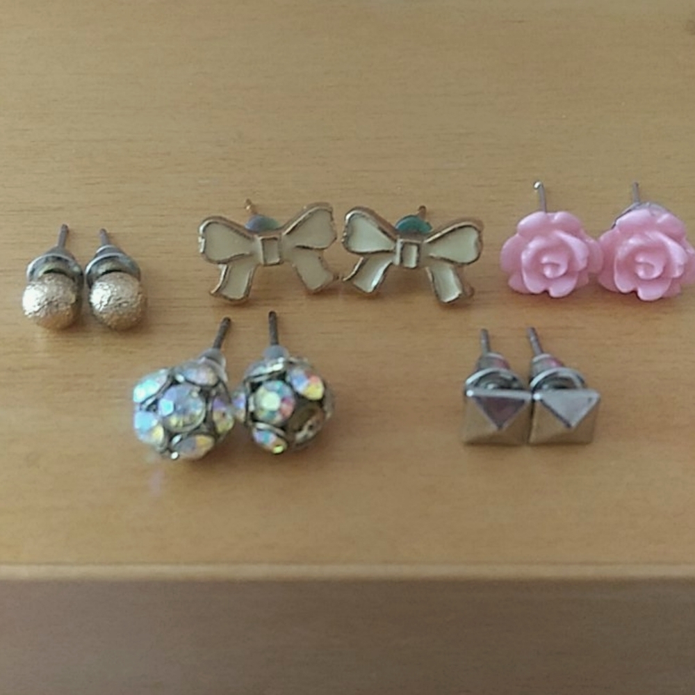 Set of 5 Earrings